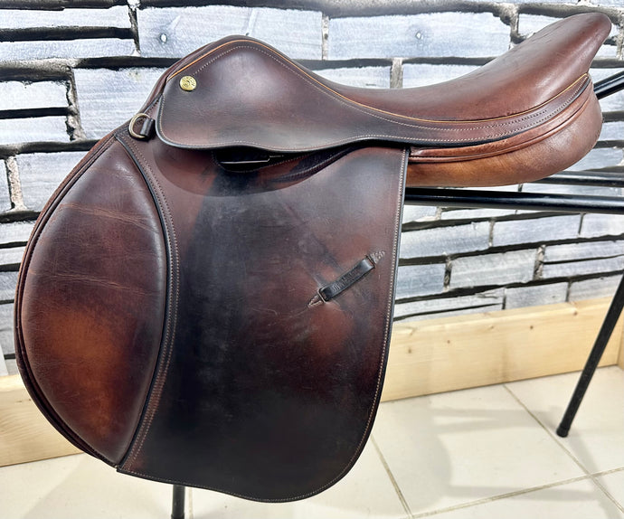 17” MW Ciacuit CC Close Contact Jump Saddle - Brown