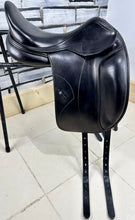 Load image into Gallery viewer, 17 1/2” MW +0.5 Amerigo Pinerolo Dressage Saddle - Black