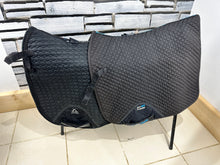 Load image into Gallery viewer, S/H 2 x Premier Equine Dressage Saddle Pads - Large - Black