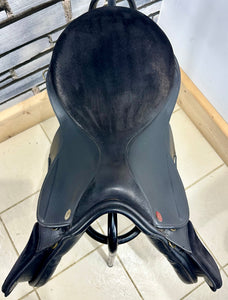 17 1/2” MW Ideal International Event Saddle - Black