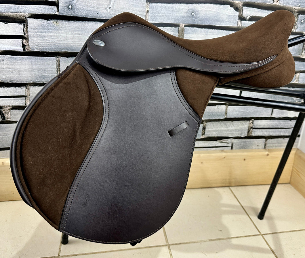 16 1/2” W/XW Changeable Thorowgood Pony Club GP Saddle - Brown