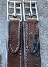 Load image into Gallery viewer, S/H 58” English Jeffries Elasticated Leather Atherstone Girth