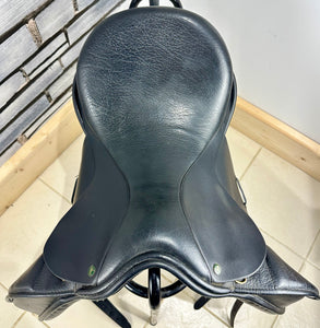 17 1/2” XW Ideal Jessica Dressage Saddle - Black