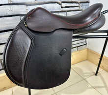 Load image into Gallery viewer, 17-17 1/2” Medium Colt Saddlery Jump Saddle - Brown