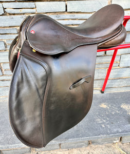 18” Medium Jeffries Falcon Hawk Event Saddle - Brown