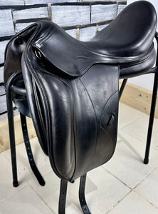 17 1/2” MW +0.5 Amerigo Pinerolo Dressage Saddle - Black