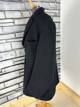 Load image into Gallery viewer, Gents Heavy Hunt Coat - Black - Size 48