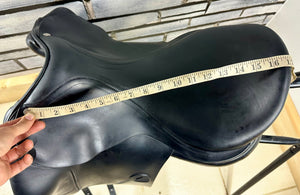 17” Wide +2 1/2” Amerigo Vega Dressage Saddle - Black