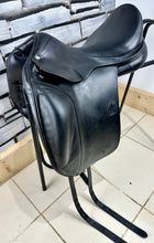 Load image into Gallery viewer, 17” Wide +2 1/2” Amerigo Vega Dressage Saddle - Black