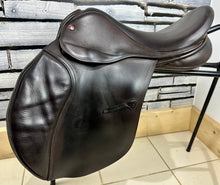 Load image into Gallery viewer, 17” Wide Jeffries Falcon English Event GP Saddle - Brown