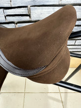 Load image into Gallery viewer, 16 1/2” W/XW Changeable Thorowgood Pony Club GP Saddle - Brown