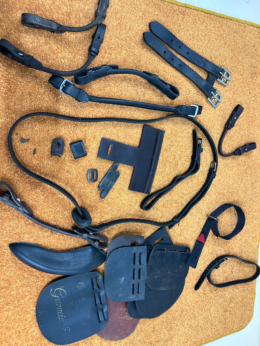 Job lot -Leather Spares- Handles, Buckle Guards, Neckstrap etc