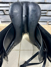 Load image into Gallery viewer, 17” Wide +2 1/2” Amerigo Vega Dressage Saddle - Black