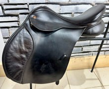 Load image into Gallery viewer, 17 1/2” MN Changeable Gullet Kent &amp; Masters GP Saddle - Brown