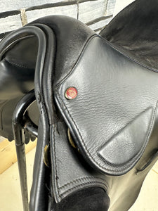 17 1/2” MW Ideal International Event Saddle - Black