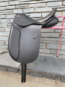 17” Medium Kings Saddlery Dressage Saddle - Black