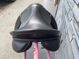 17” Medium Kings Saddlery Dressage Saddle - Black